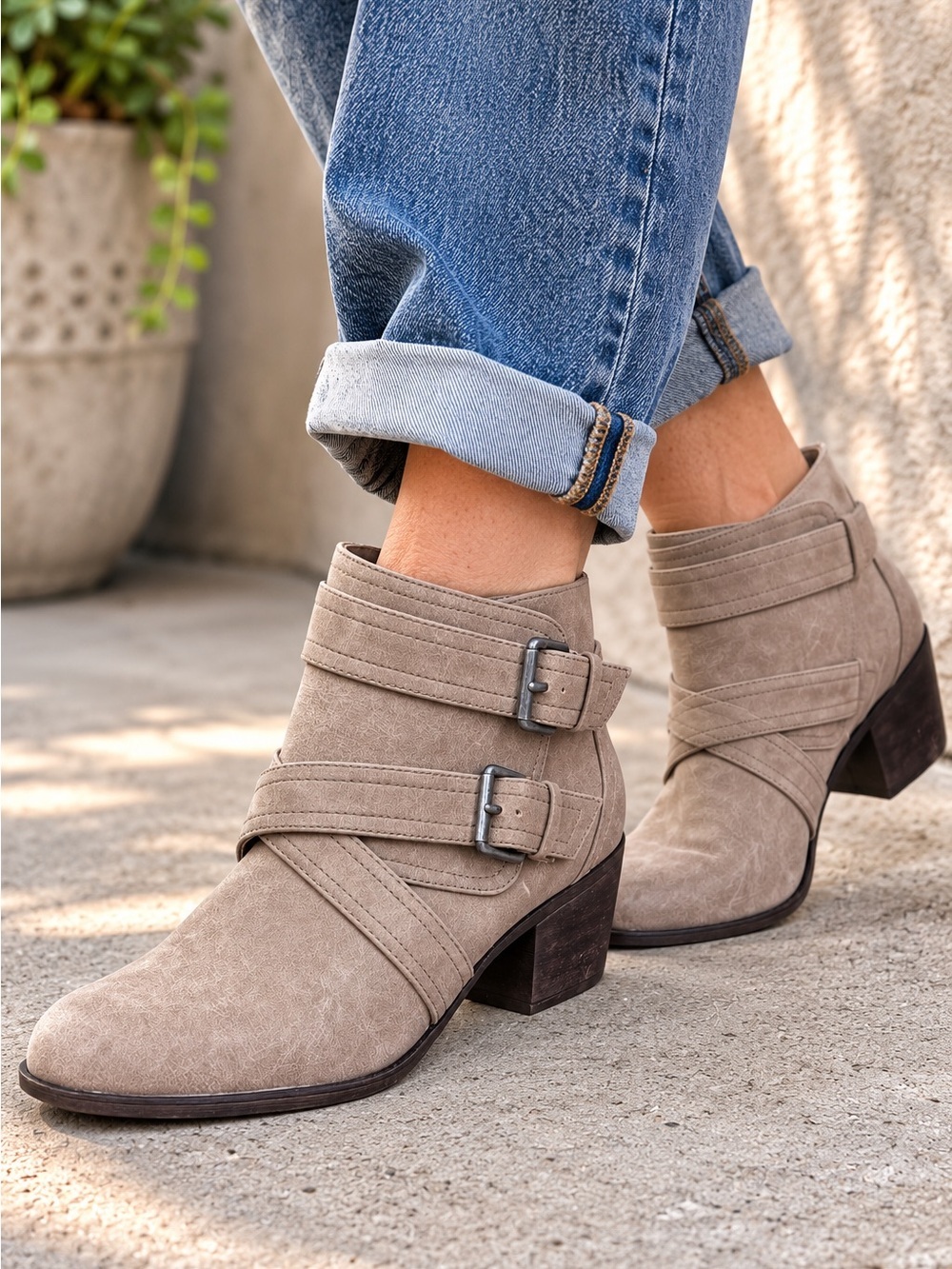 Rampage NIB Juliet Taupe Buckle Ankle Boots Size 10